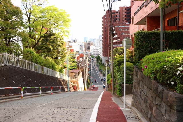 高低差のある土地